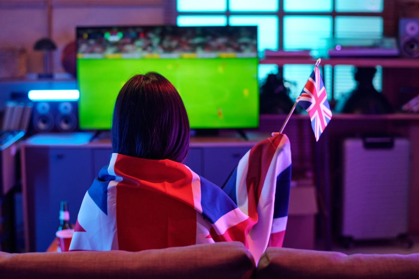 IPTV player interface comparison TiviMate vs IPTV Smarters Pro